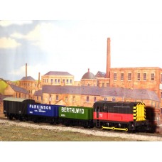 HORNBY BR 08 Class Diesel Freight Train Pack 